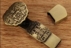 紫光推出首款“中国芯”的商用U盘